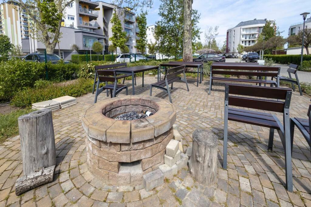 Admiral Pearl Apartment Siofok Exterior photo